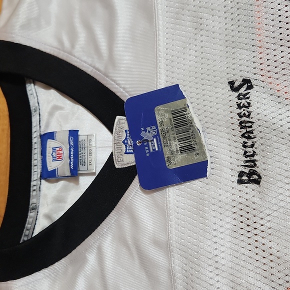 NFL Buccaneers 2XL Reebok #24 William NWT - Picture 3 of 6